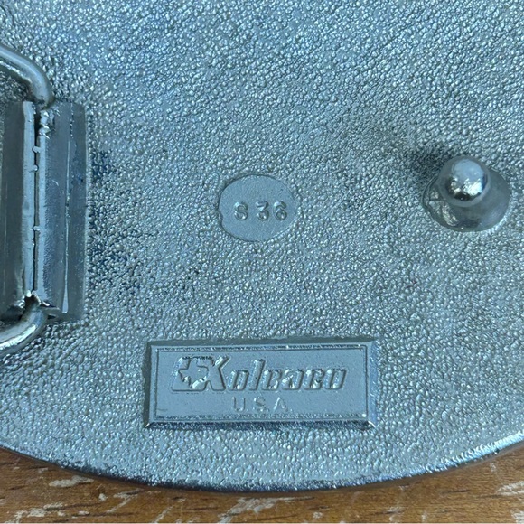 Gilley's Vintage Red Silver Oval Metal Belt Buckle Country Music Western Texas - Picture 8 of 8